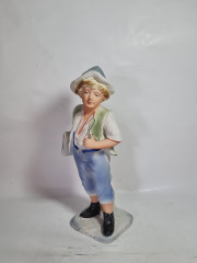 Статуэтка винтажная ARPO "Юноша с книгами", керамика, 29 см, Румыния, 1960-70гг.