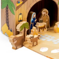 yoamo Spielkrippe Spielkoffer fur Kinder mit Holzfiguren mit Weihnachts-Geschichte Детский вертеп с деревянными фигурками и рождественской сказкой