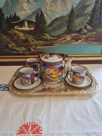 Набор для чая с ярким рисунком "Птицы и цветы": чайник + 3 чашки с блюдцами в стиле Royal Peacock Japan, Япония, 1960-70гг.