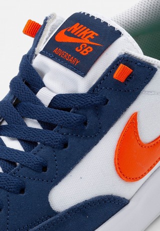 Nike SB ADVERSARY PREMIUM UNISEX Sneaker low navy/safety orange/navy/white ADVERSARY PREMIUM UNISEX Низкие кроссовки женские темно-синий/безопасный оранжевый/темно-синий/белый