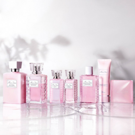 DIOR Miss Dior Blooming Scented Soap Feste Seife – Reinigt und pflegt  Твердое мыло Miss Dior Blooming Scented Soap очищает и питает