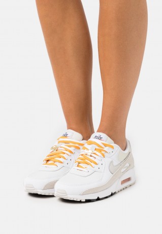 Nike Sportswear AIR MAX 90 Sneaker low white/university gold/sail/light bone AIR MAX 90 низкие кроссовки женские белый/университетское золото/парус/светлая кость