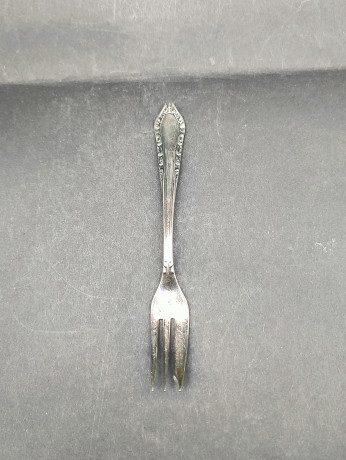 Набор столовых приборов GAM 100, в заводской коробке с замочком, серебро, десертная вилка - 6 шт., 18 х 11 см, Германия, 1970-80гг.