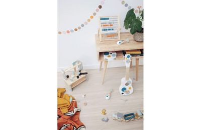 KINDSGUT Holz-Eisenbahn Spielzeugeisenbahnen Деревянные поезда Игрушечные поезда