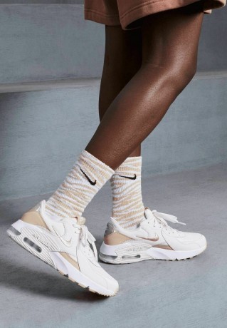 Nike Sportswear AIR MAX EXCEE Sneaker low rose AIR MAX EXCEE Низкие кроссовки женские Роза