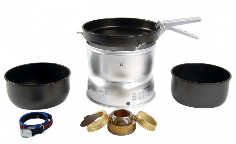 Trangia Trangia Gaskocher Trangia Sturmkocher-Set Spiritus 25-5 UL (geeignet fur 3-4 Personen)  Газовая плита Trangia Набор для штормовой плиты Trangia Spirit 25-5 UL (подходит для 3-4 человек)