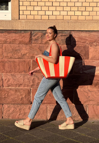 Tommy Hilfiger TRAVEL BEACH TOTE Tote bag deep orange mix TRAVEL BEACH TOTE Сумка-тоут темно-оранжевый микс