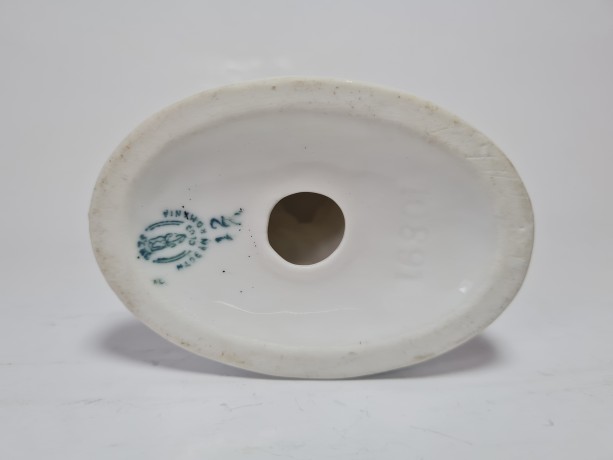 CLUB Фарфоровая статуэтка "Цапля", Румыния,  13см х 9см, 1960-70гг.  