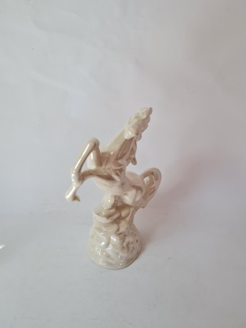 Керамическая статуэтка "Лошадь", белая перламутровая, 26см х 22,5см, Германия, 1970-80гг.
