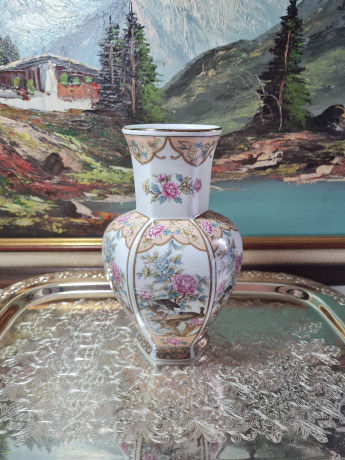 Ваза винтажная FX 1884 в китайском стиле, с изображением цветов и птиц, в пастельных тонах, фарфор, 21 см, Германия, 1970-80гг.