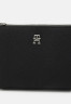 Tommy Hilfiger EMBLEM WASHBAG Wash bag black EMBLEM WASHBAG Мешок для стирки черный