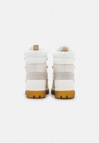 Tommy Hilfiger LACED OUTDOOR BOOT Lace-up ankle boots ecru LACED OUTDOOR BOOT Ботильоны на шнуровке экрю