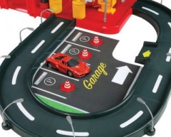 Bburago Spielzeugset Ferrari RP 1:43 ParkingGarage Набор игрушек Ferrari RP 1:43 ПарковкаГараж