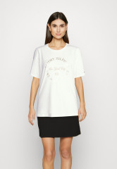 Tommy Hilfiger REG ROUNDALL Print T-shirt ecru REG ROUNDALL Футболка с принтом экрю