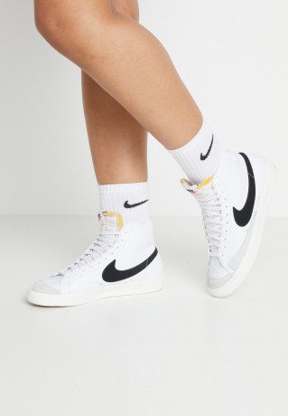 Nike Sportswear BLAZER MID 77 Sneaker high white/black/sail blanc  BLAZER MID 77 Высокие кроссовки женские белый/черный/парусный блан