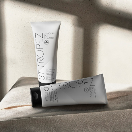 St.Tropez Graduell braunende und straffende Bodylotion medium/dark Лосьон для тела постепенного загара и укрепления