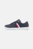 Tommy Hilfiger ESSENTIAL STRIPES  Trainers space blue ESSENTIAL STRIPES Кроссовки космический синий