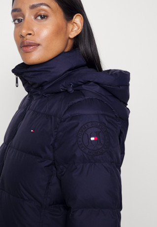 Tommy Hilfiger BAFFLE Down coat desert sky BAFFLE Пуховик небо пустыни