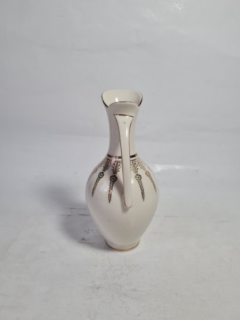 Ваза-кувшин винтажная Bavaria с золотым орнаментом, средняя, фарфор, 16.5 см, Германия, 1960-70гг.