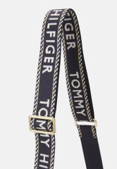 Tommy Hilfiger LIFE SHOULDER BAG Handbag space blue СУМКА НА ПЛЕЧО LIFE Сумка космический синий