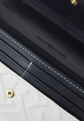 Tommy Hilfiger ICONIC FLAP MONO Wallet weathered white ICONIC FLAP MONO Бумажник выветрившийся белый