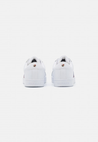 Tommy Hilfiger ESSENTIAL STRIPES  Trainers white ESSENTIAL STRIPES Кроссовки белый