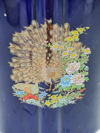 Ваза винтажная Golden Love Peacock с ярким павлином и золотым декором, керамика, 16 см, Япония, 1960-70гг.