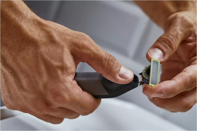 Philips QP6551/15 OneBlade Pro Face & Body  QP6551/15 OneBlade Pro для лица и тела