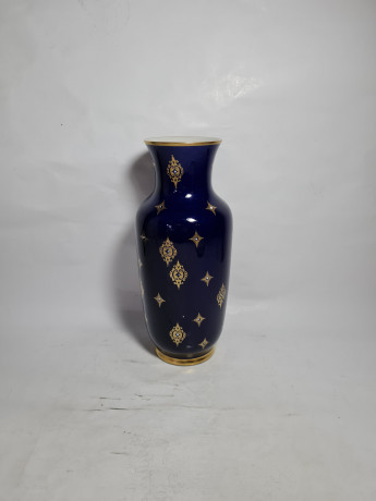 Ваза винтажная Echt Kobalt, синяя с золотистым узором, фарфор, 26 см, ГДР, 1970-80гг.