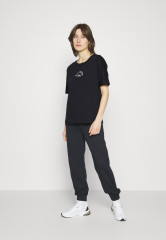 Tommy Hilfiger RELAXED GRAPHIC TEE Sports T-shirt desert sky ФУТБОЛКА RELAXED GRAPHIC Спортивная футболка небо пустыни