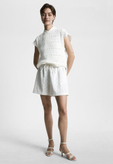 Tommy Hilfiger CROCHET CREW NECK Jumper ecru КРУГЛЫЙ ВЫРЕЗ КРЮЧКОМ Джемперы экрю