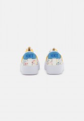 Nike Sportswear BLAZER PLATFORM  Sneaker low sail/university blue/vivid sulfur/game royal/mystic hibiscus/bleached coral BLAZER PLATFORM Низкие кроссовки женские парус/университетский синий/яркая сера/game royal/мистический гибискус/обесцвеченный коралл