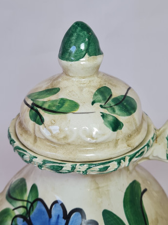 Чайник винтажный Im Stil Bassano на ножках с цветочным декором, керамика, 21 см, Германия, 1960-70гг.