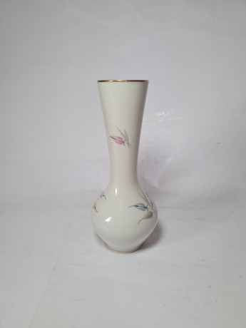 Bavaria Белая фарфоровая ваза с цветочным декором, 19,5 x 7,5 см, Германия, 1960-70гг.