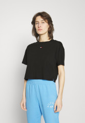 Tommy Hilfiger ESSENTIALS RELAXED CROPPED TEE Sports T-shirt black УКОРОЧЕННАЯ ФУТБОЛКА ESSENTIALS RELAXED Спортивная футболка черный