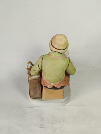 Статуэтка винтажная Dresden "Часовщик", фарфор, 19 см, Германия, 1960-70гг.