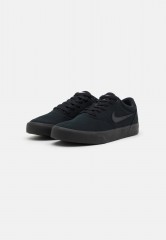Nike SB CHRON UNISEX Sneaker low black CHRON UNISEX Низкие кроссовки женские черный