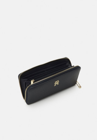 Tommy Hilfiger EMBLEM LARGE Wallet space blue ЭМБЛЕМА БОЛЬШАЯ Бумажник космический синий