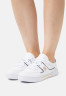 Tommy Hilfiger PREP COURT  Trainers white/raw blue ПОДГОТОВИТЕЛЬНАЯ СУДА Тренеры белый/синий