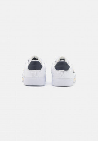 Tommy Hilfiger PREP COURT  Trainers white/raw blue ПОДГОТОВИТЕЛЬНАЯ СУДА Тренеры белый/синий