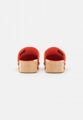 Tommy Hilfiger Clogs deep orange засоряет темно-оранжевый