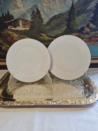 Тарелки винтажные Cluj-Napoca, белый фарфор, 2 шт., 19 см, Румыния, 1960-70гг.