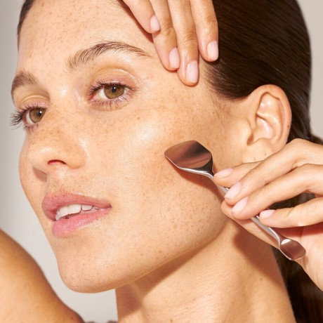 Tweezerman Pore Prep Tool  Инструмент для подготовки пор