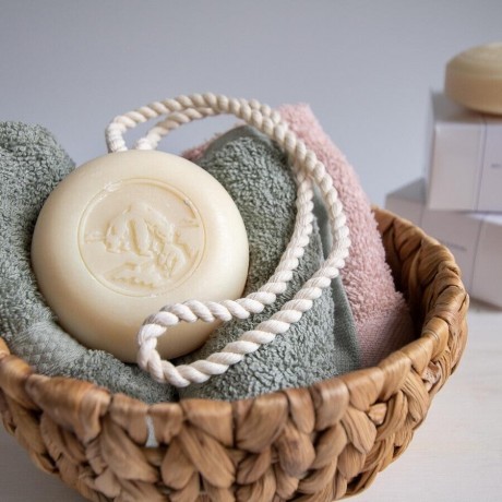 Klar Seifen Damenbadeseife an der Kordel  Женское банное мыло на шнурке