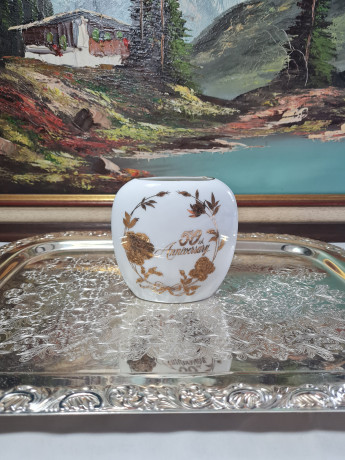 Ваза винтажная Fine China, Norcrest "50 летний юбилей" с золотистым декором, костяной фарфор, 11 х 10 см, Япония, 1970-80гг.