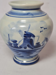 Delft Holland Ваза "Мельница", дельфтский фарфор, 10,5 x 8 см, Голландия, 1960-70гг.