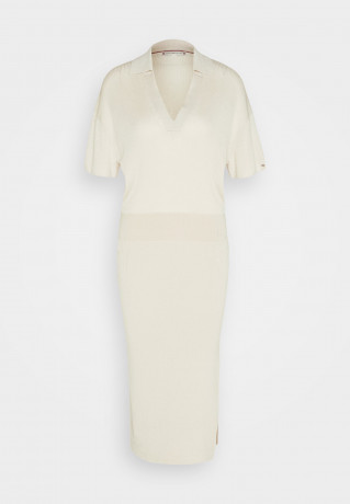 Tommy Hilfiger OPEN POLO BLOUSSON MIDI DRESS Jumper dress classic beige ПЛАТЬЕ МИДИ OPEN POLO BLOUSSON Платье-джемпер классический бежевый