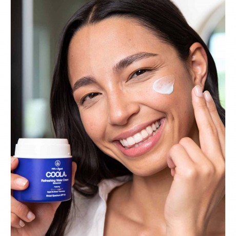 Coola Sunscreen Refreshing Water Cream SPF 50  Солнцезащитный освежающий крем для воды SPF 50