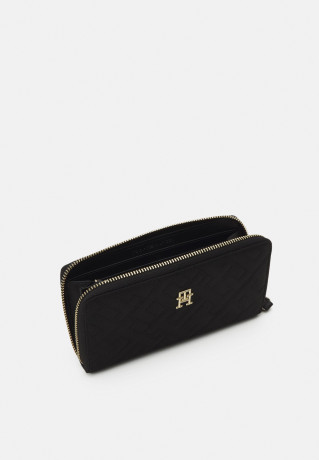 Tommy Hilfiger FLOW LARGE Wallet black FLOW LARGE Кошелек черный
