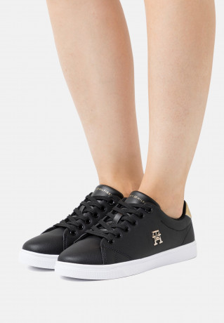 Tommy Hilfiger ESSENTIAL  Trainers black ESSENTIAL Кроссовки черный
